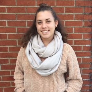 Meet your Posher, Leah